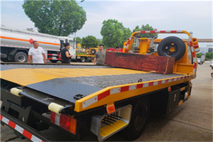 浮梁附近拖车电话号码服务